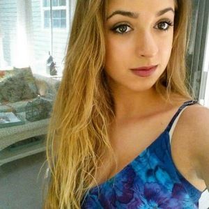 Meet your Posher, Genevieve